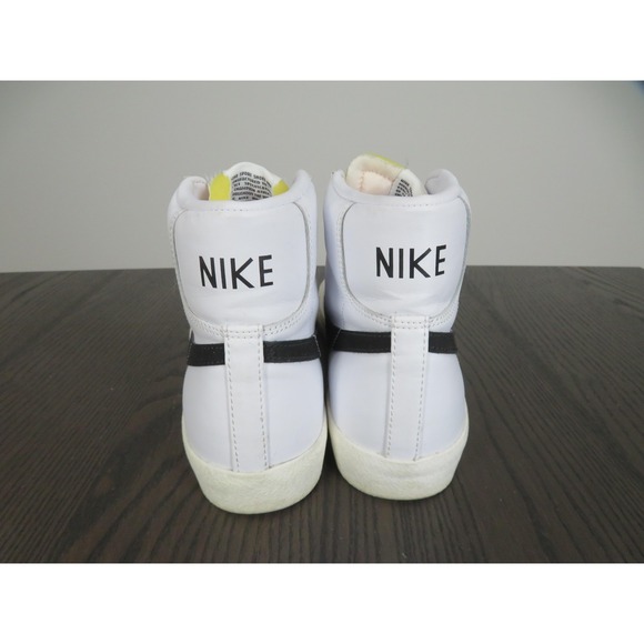 71dQ2uh5wuL._AC_UY900_.jpg Nike Blazer Mid \'77 Shoes Womens 9.5 White Black Basketball Sneakers CZ1055-100